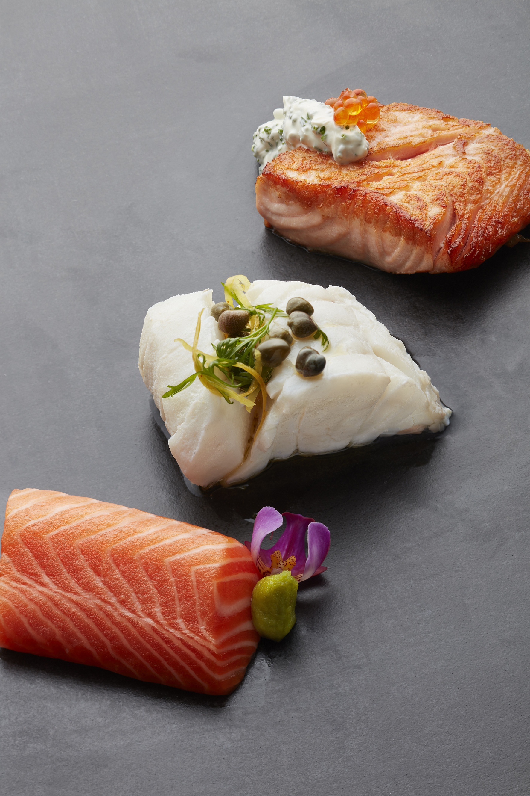 Finnkirkene mot havet i Kjøllefjord